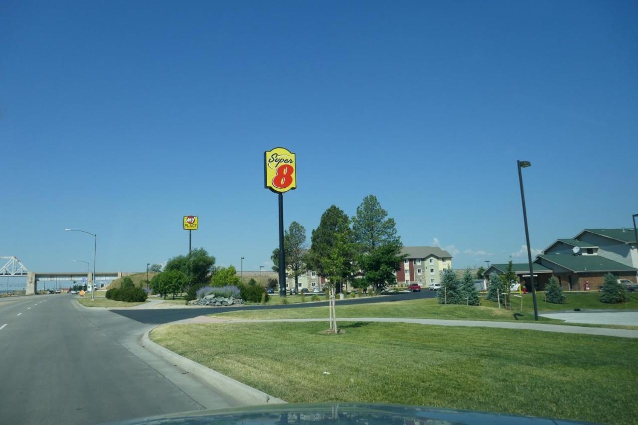 Super 8 By Wyndham Cheyenne Wy Hotel Exterior photo